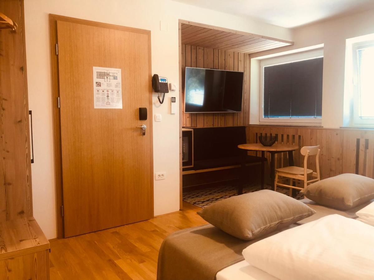 Готель Na Vasi Restavracija In Prenocisca Шкоф'я-Лока Екстер'єр фото