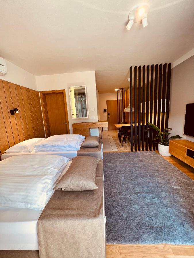 Готель Na Vasi Restavracija In Prenocisca Шкоф'я-Лока Екстер'єр фото